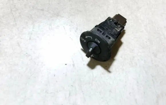 Renault Megane II Passenger airbag on/off switch 8200169589