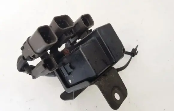 Nissan Micra Fuse box set 4760565y00