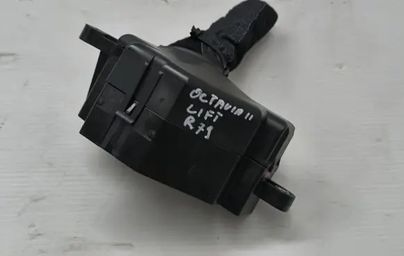 Skoda Octavia Mk2 (1Z) Fuse box set 