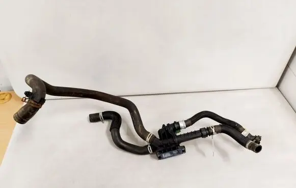 Peugeot 2008 I Thermostat housing 