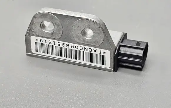 Nissan X-Trail T30 Airbag deployment crash/impact sensor 