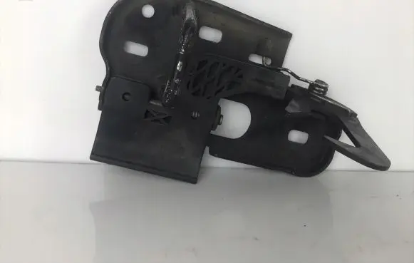 Volkswagen Touran I Engine bonnet/hood lock/latch loop/hook 1T0823480A