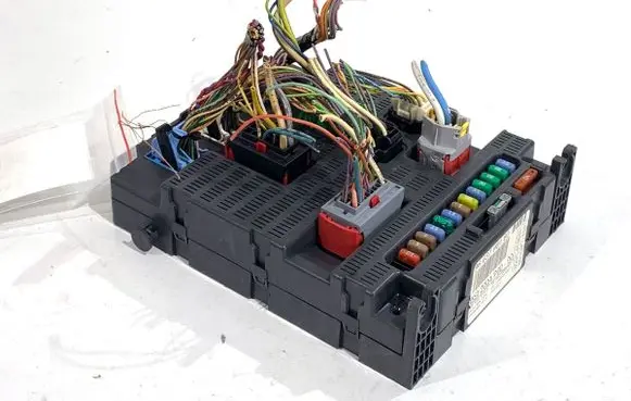 Peugeot 308 Other control units/modules 9663798180
