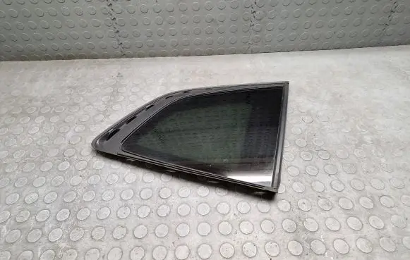 BMW X3 G01 Rear side window 7388828