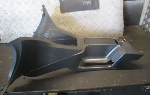 Ford Kuga I Center console VP7M5XR13560