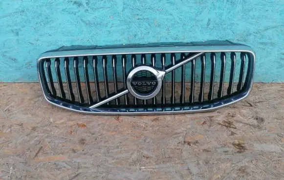 Volvo XC60 ACC Distronic radar sensor grill/trim 