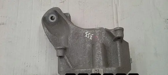 Mercedes-Benz Sprinter W906 Engine mount bracket # 6512233804