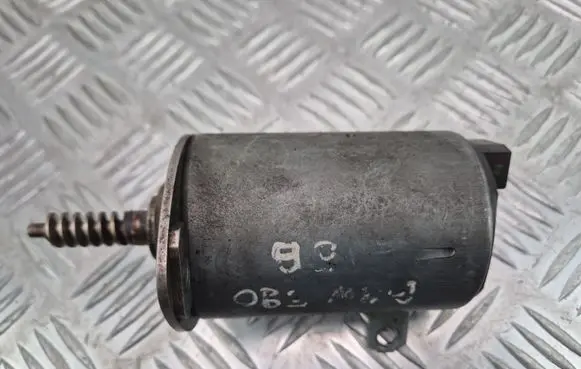 BMW 5 F10 F11 other engine part 7548388