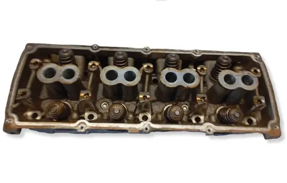 Dodge Challenger Engine head 