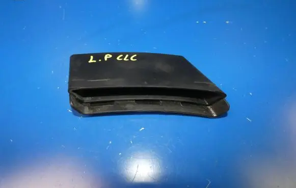 Mercedes-Benz CLC CL203 Front tow hook cap/cover 8850122 A203