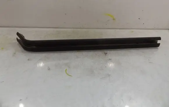Nissan NV200 Sliding door bottom rail 