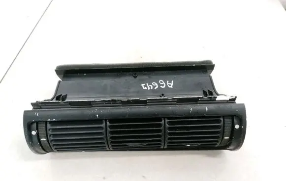 Dash center air vent grill