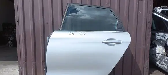 Citroen C4 II Rear door 
