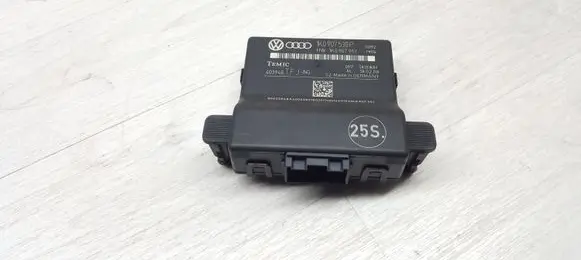 Skoda Octavia Mk2 (1Z) Gateway control module 1K0907530P 1K0907951