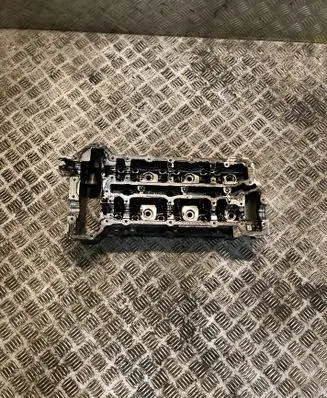 Mercedes-Benz S W221 Engine head 6420163601 A6420163601