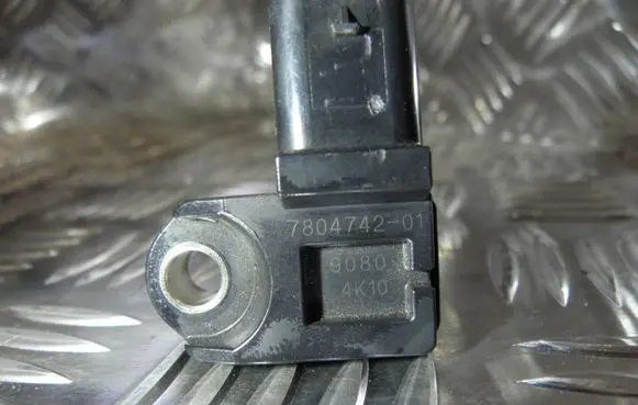BMW 3 E90 E91 Air pressure sensor 7804742 780474201