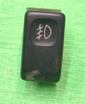 Fog light switch
