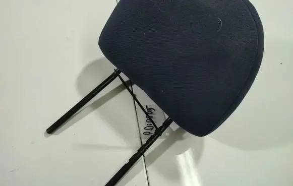 Peugeot 206 Front seat headrest 