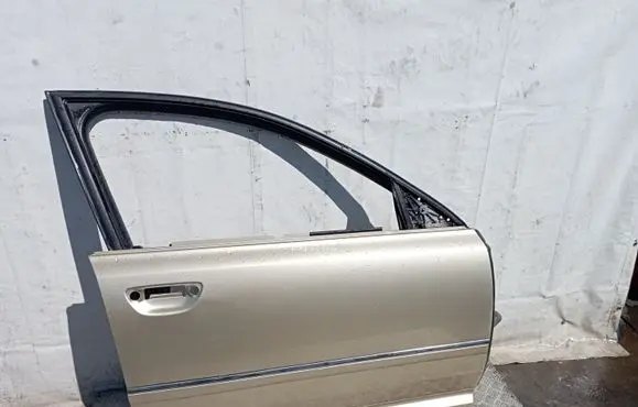 Audi A8 S8 D3 4E Front door