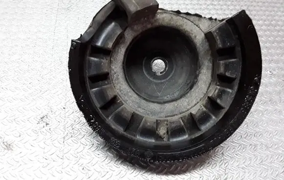 Opel Vivaro Front coil spring rubber mount 8200904006