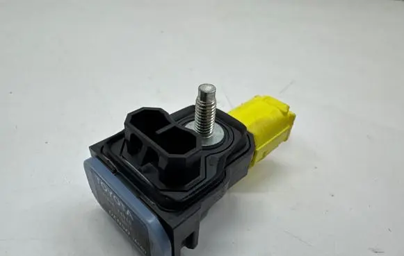 Toyota C-HR I Airbag deployment crash/impact sensor 8983AF4010