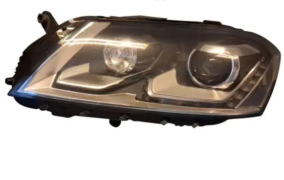 Volkswagen PASSAT B7 Headlight/headlamp 90010142 44505