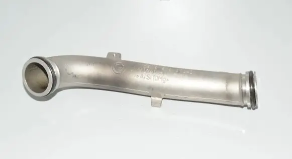 BMW X7 G07 Intercooler hose/pipe 8579370 11658579370