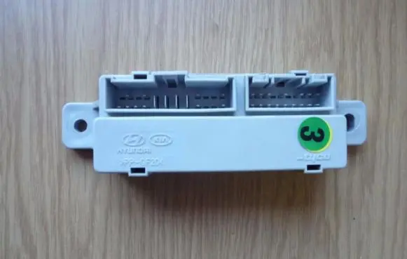 KIA Ceed Fuse box set 919401H130 K225
