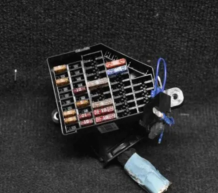 Volkswagen PASSAT B6 Fuse box set 3C2941823