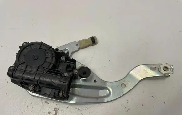 Mercedes-Benz C W205 Tailgate boot lock/latch motor A2058200042