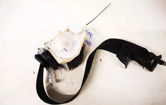 Opel Vectra B Rear seatbelt 90462771
