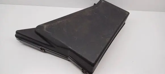 Subaru Forester SH Fuse box cover MB502095B