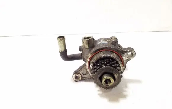 Nissan X-Trail T30 Power steering pump 8H800 19112034