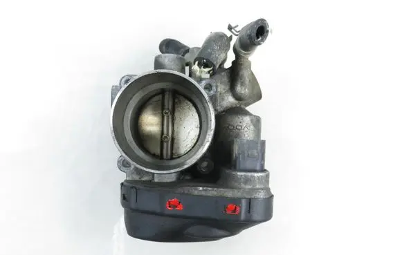 Skoda Octavia Mk1 (1U) Throttle body valve 408238323001 06A133062A