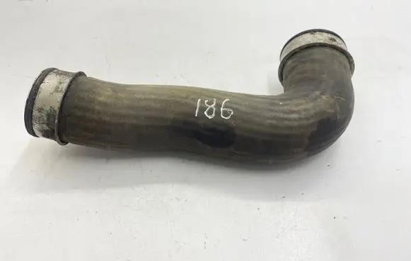 Volkswagen Golf V Intercooler hose/pipe
