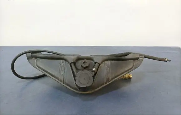 BMW 5 E34 Coolant expansion tank/reservoir 1719110