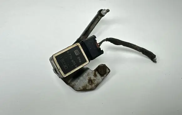 BMW 5 E60 E61 Headlight/headlamp level sensor 6776605