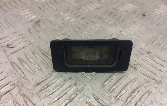 BMW 3 G20 G21 Number plate light 7193293