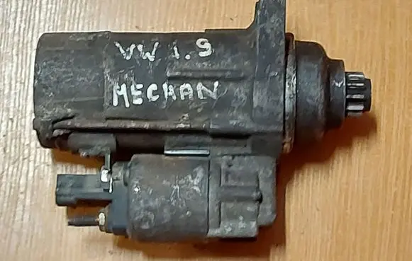 Volkswagen PASSAT B6 Starter motor