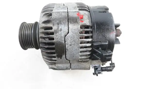 Skoda Octavia Mk1 (1U) Generator/alternator 037903025B 0123310037