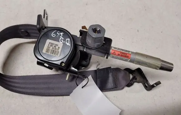Volvo S60 Rear seatbelt 570521100L A180180