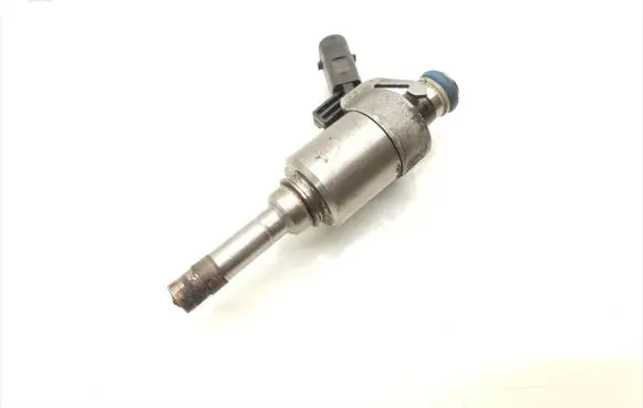 Audi A4 S4 B8 8K Fuel injector 06H906036H