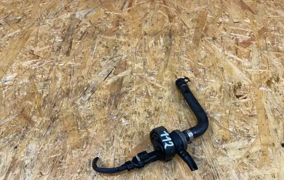 Mercedes-Benz C W205 Vacuum valve A0009976912