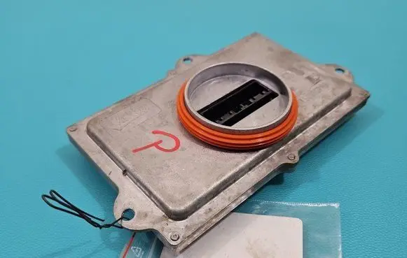 Headlight ballast module Xenon