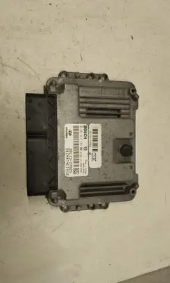Hyundai Santa Fe Engine control unit/module 0281013584 3911627825 3911327825