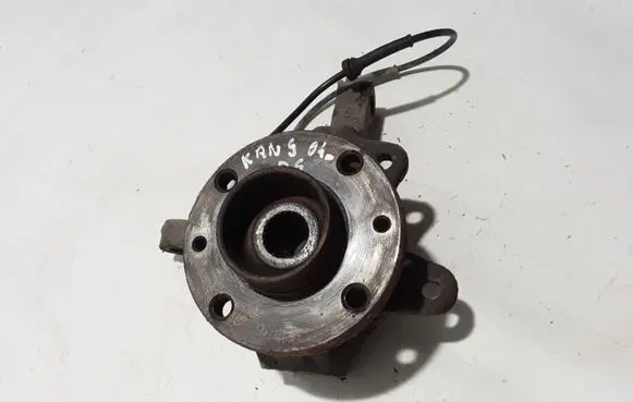 Renault Kangoo I Front wheel hub 8200150223