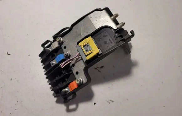 Peugeot 308 Fuse module 9663704680 66652X BFDBB02