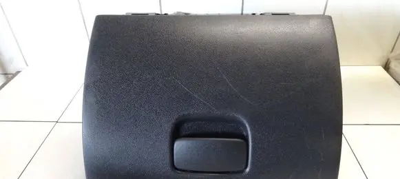 Renault Master III Glove box 685000045R