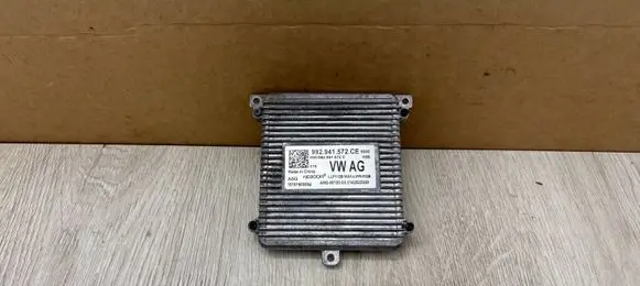 Skoda Kodiaq LED ballast control module 99941572CE
