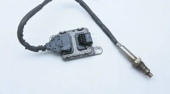 Mercedes-Benz Sprinter W907 W910 Lambda probe sensor A0009059112 SNS1048 A3C03950800